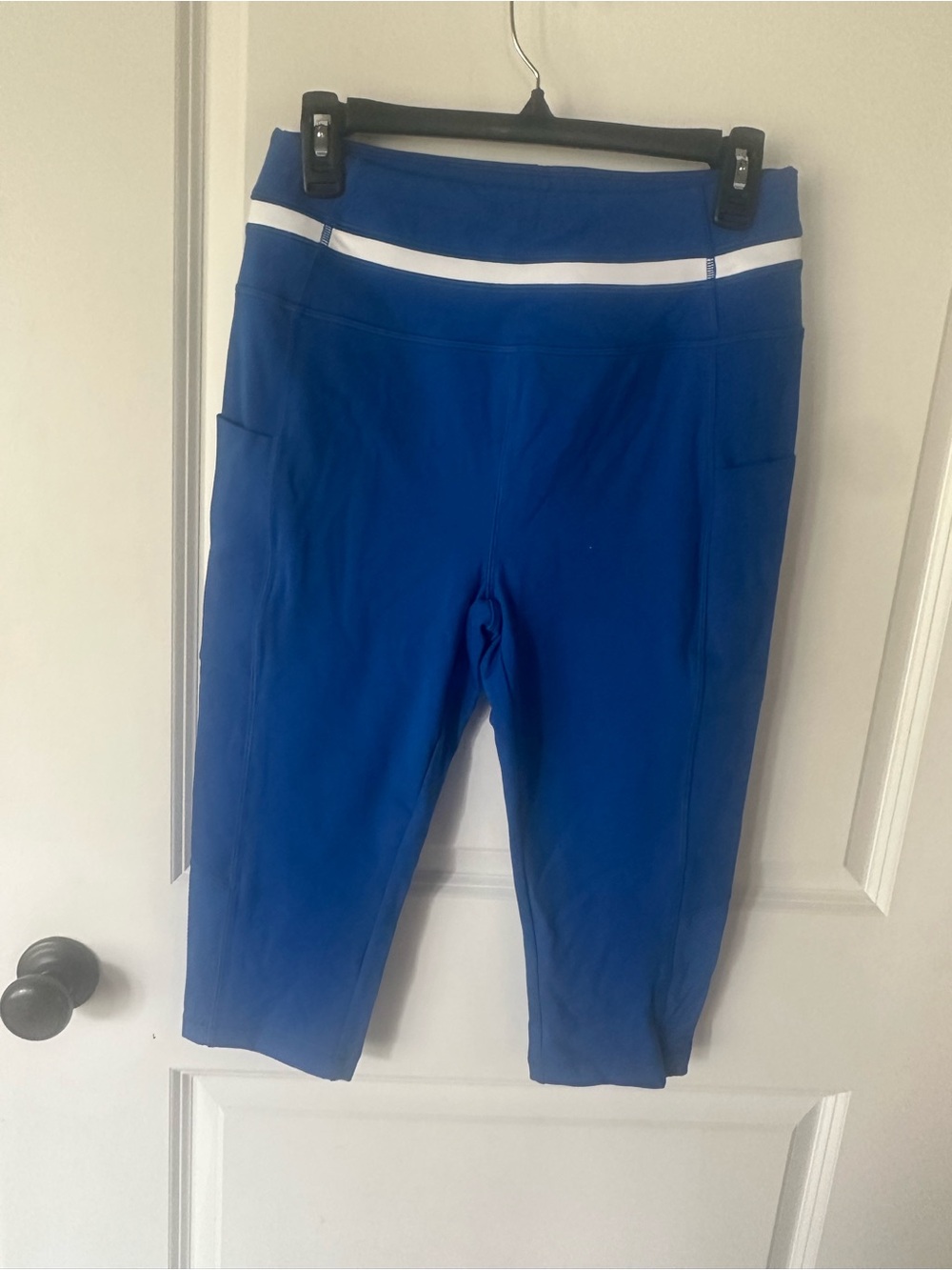Talbots T by Talbots Royal Blue Active Capri with White Logo medium new